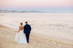Bright Destination Wedding in Cabo